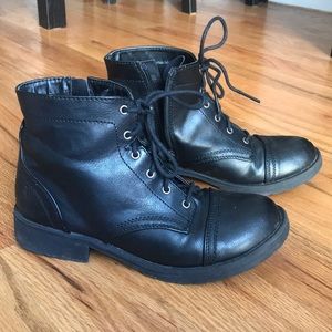 Steve Madden youth sz 5/womens 7 ankle boot